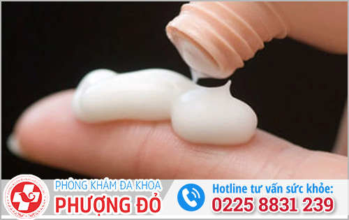 Cách dùng thuốc bôi trị mụn sinh dục 