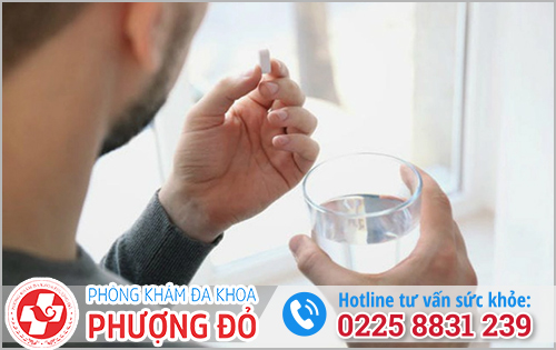 Tiểu buốt và ngứa ở nam giới thì có thể uống thuốc để giảm bớt triệu chứng