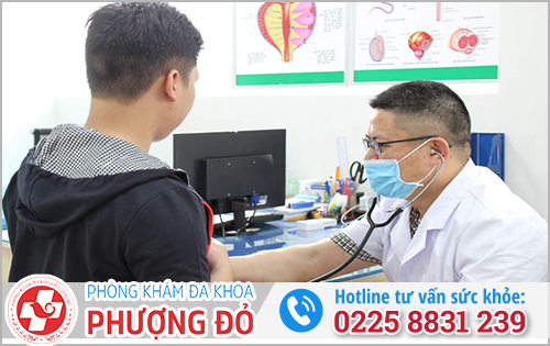 Tinh hoàn bên trái to hơn bên phải thì nên làm gì?