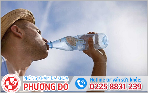 Làm gì khi bị viêm đường tiết niệu?